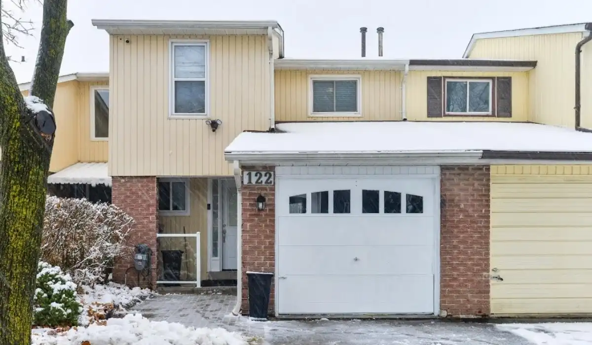122 Royal Salisbury Way, Brampton — sold by Kelechi Amadi