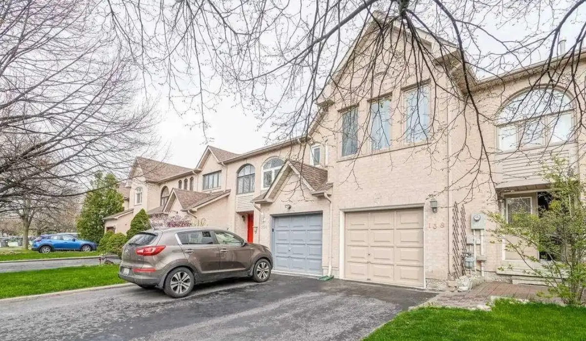 138 Richwood Cres, Brampton — sold by Kelechi Amadi