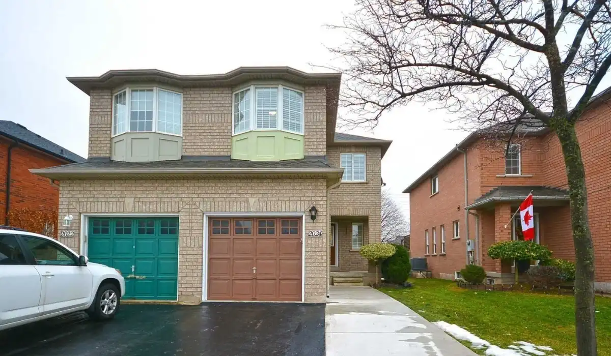 2024 Blue Jay, Oakville — sold by Kelechi Amadi