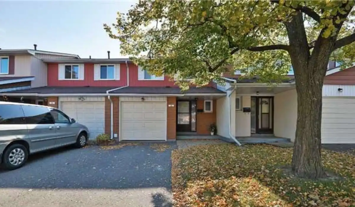 21 Carisbrooke Cr, Brampton — sold by Kelechi Amadi
