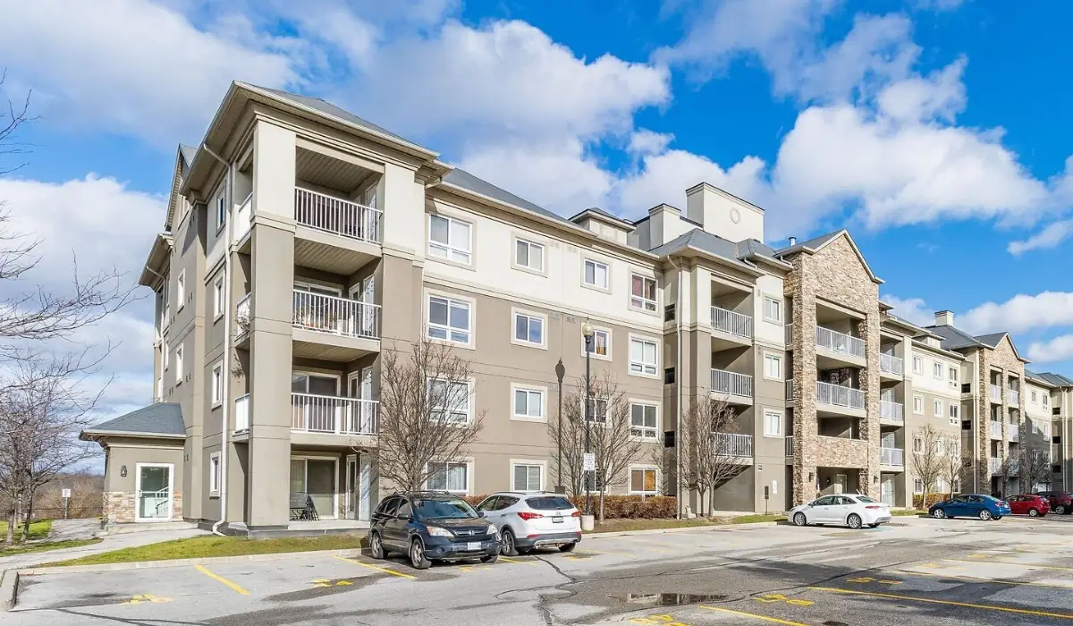 4 Dayspring Circ #3406, Brampton — sold by Kelechi Amadi